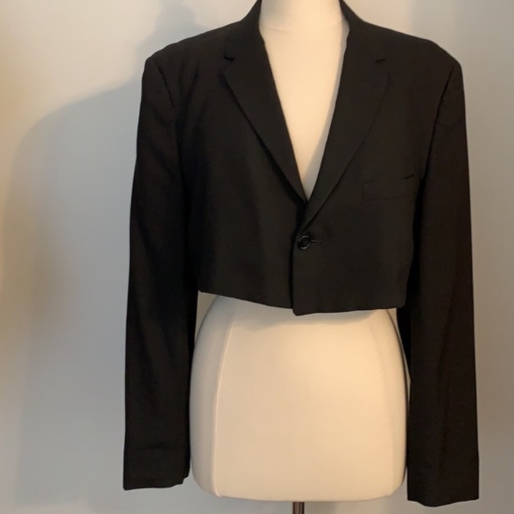 Vintage Steins Black Cropped Waiters Jacket M/L